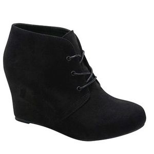 LACE UP WEDGE BOOTIES